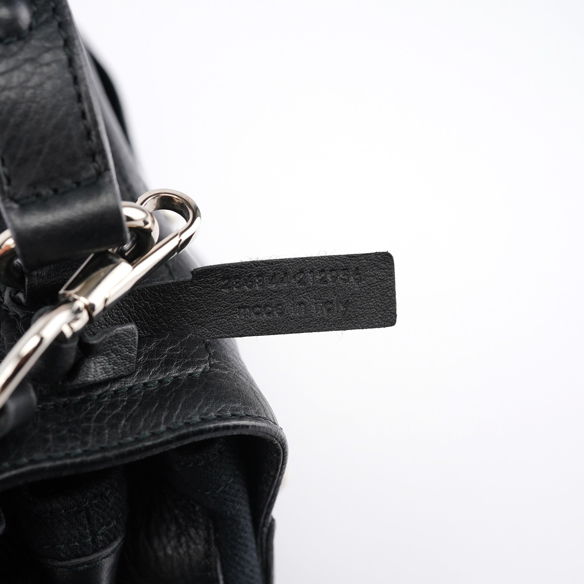 Yves Saint Laurent Sac deux portés Muse Two en cuir noir