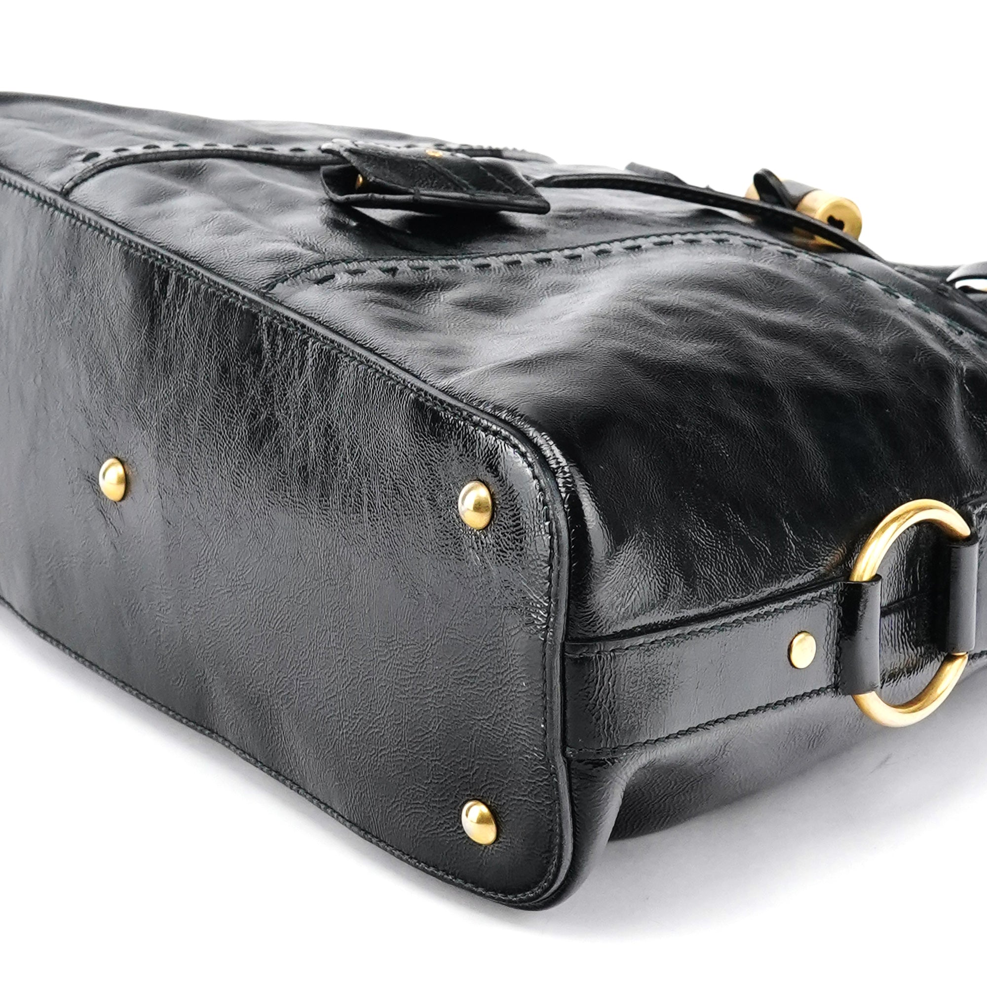 Yves Saint Laurent Sac cabas Muse en cuir verni noir