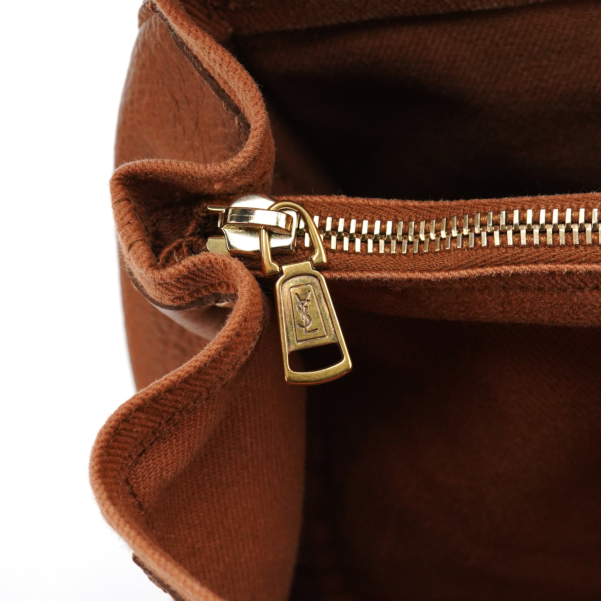 Yves Saint Laurent Sac Muse Two en cuir marron clair