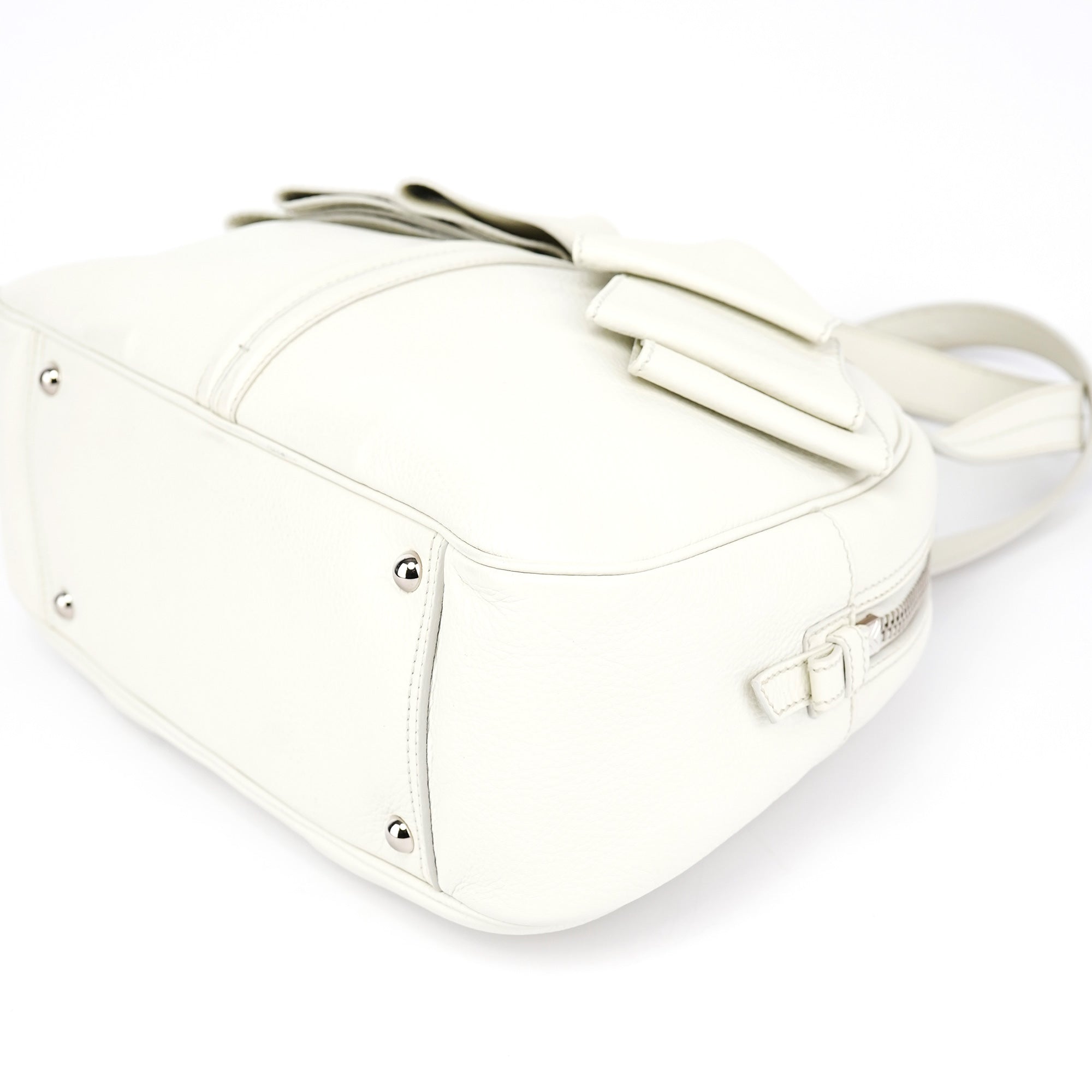 Yves Saint Laurent Off White Leather Bow Tote Bag