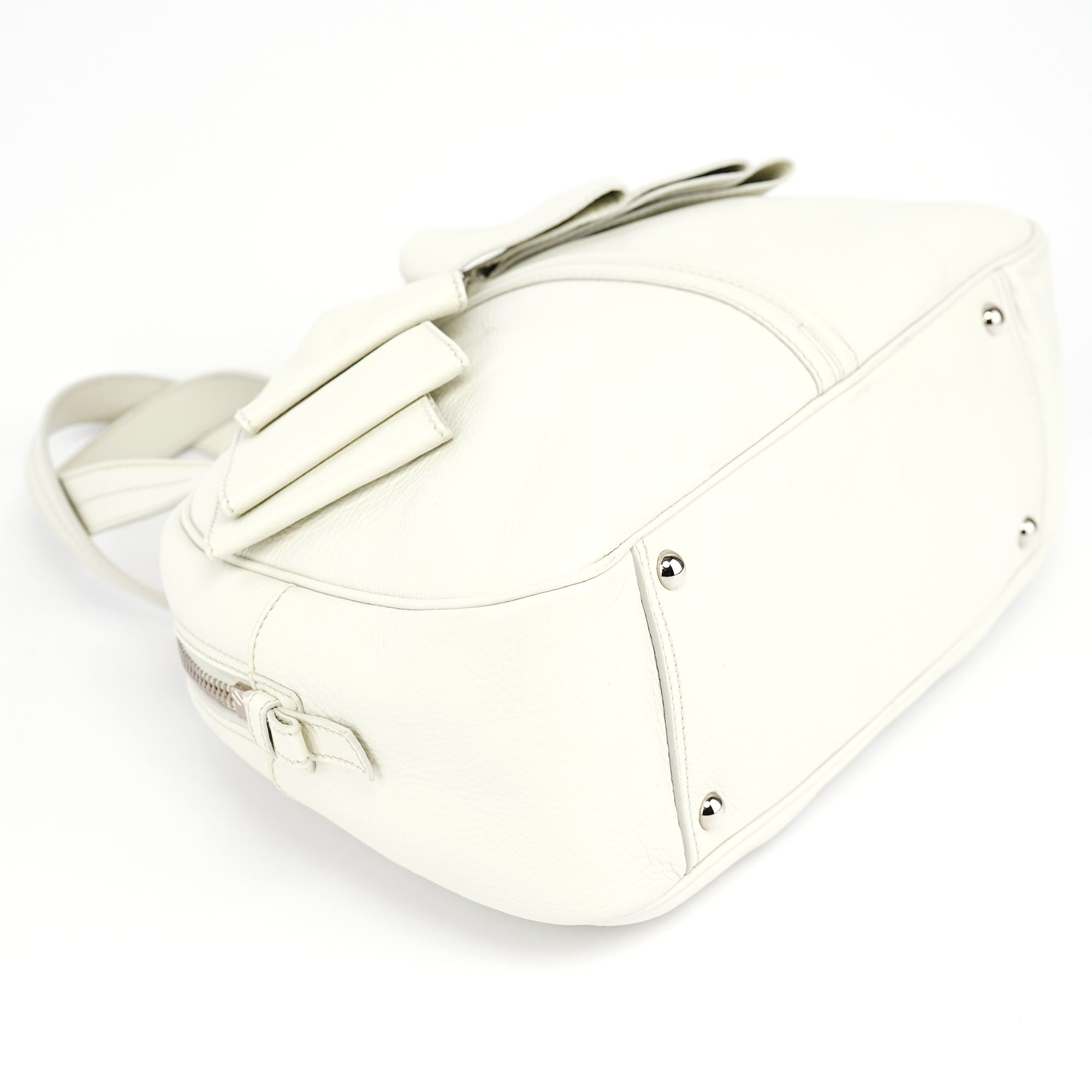 Yves Saint Laurent Off White Leather Bow Tote Bag